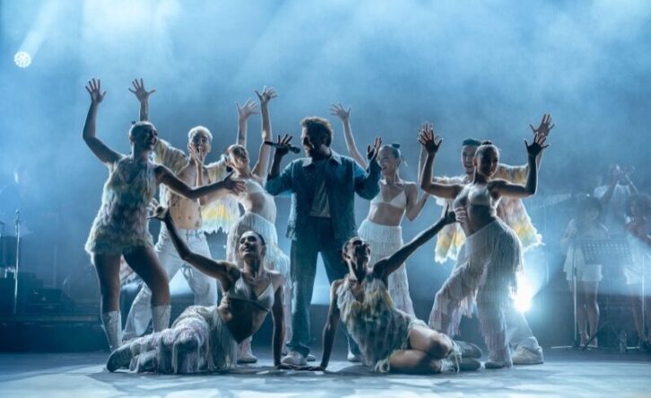 Harbiye’de AI destekli konser: Kenan Doğulu görsel şovla büyüledi