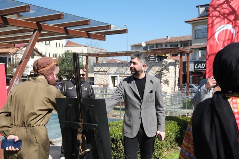 Sapanca’da Gençlerin Katılımıyla Tarihe İz Bırakan Kadınların Yaşamları Sergilendi