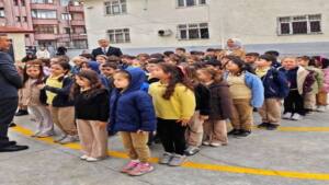 Serkan Korkmaz Alaçam İlkokulu’nda Yeni Haftaya Öğrencilerle Başladı